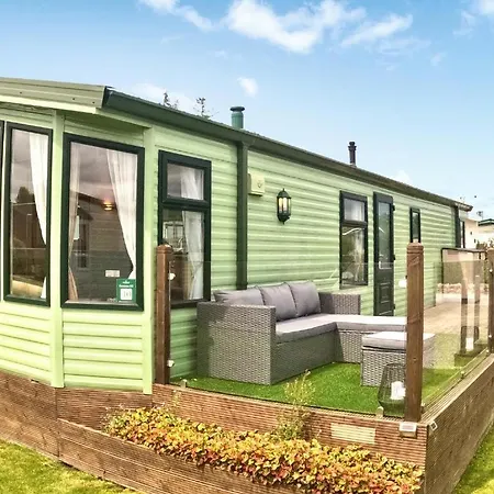 Skiddaw Lodges- The District Campsite *