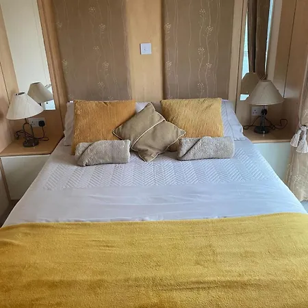 Skiddaw Lodges- The District Camping